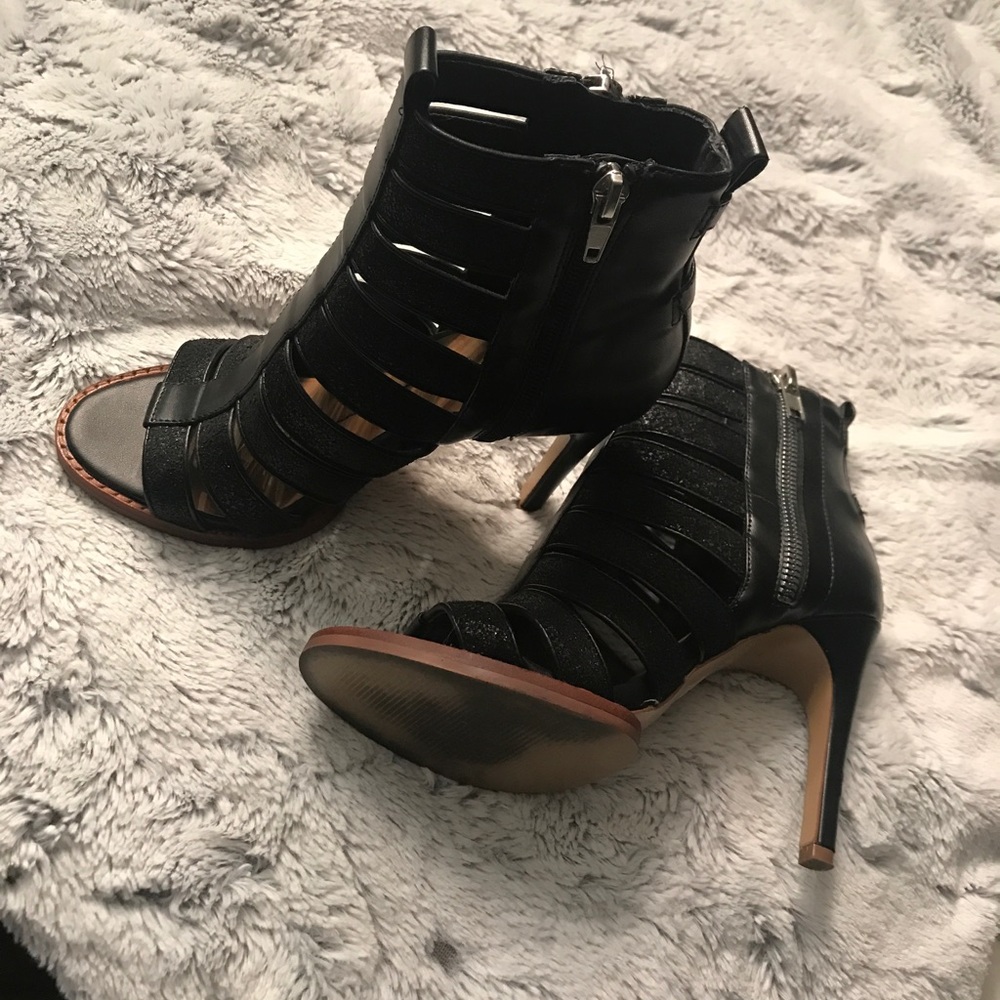 Dolce Vita shoes - Picture 2 of 4